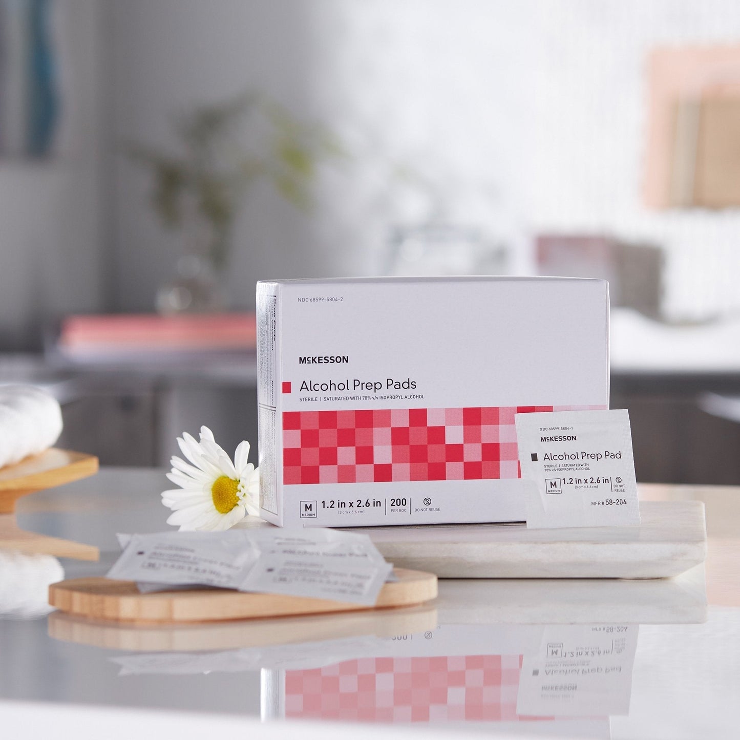 McKesson Alcohol Prep Pads, Isopropyl Alcohol, 70%, Medium