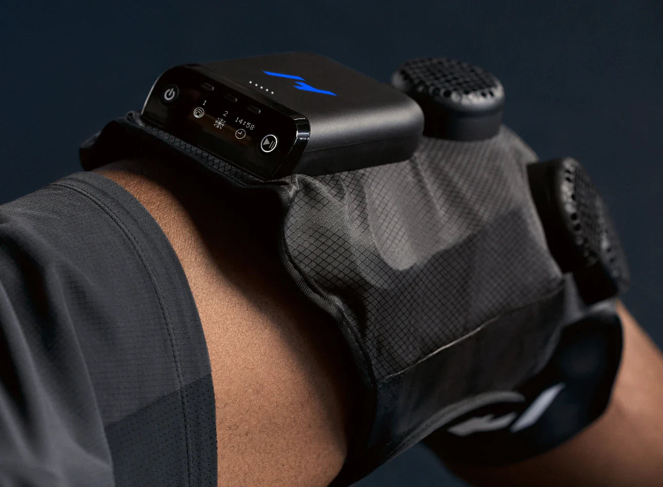 Hyperice X 2 Knee Compression Wrap, Hot & Cold Therapy